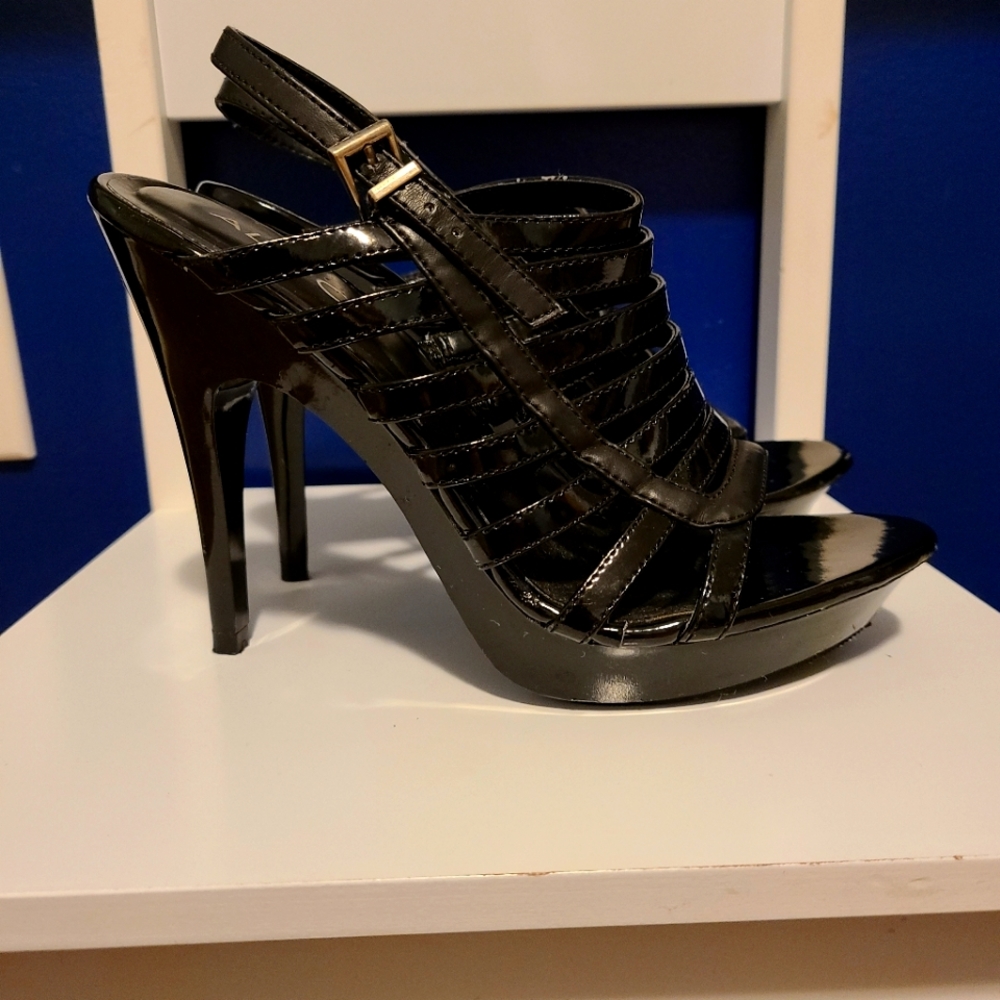 Size 8 Aldo black heels